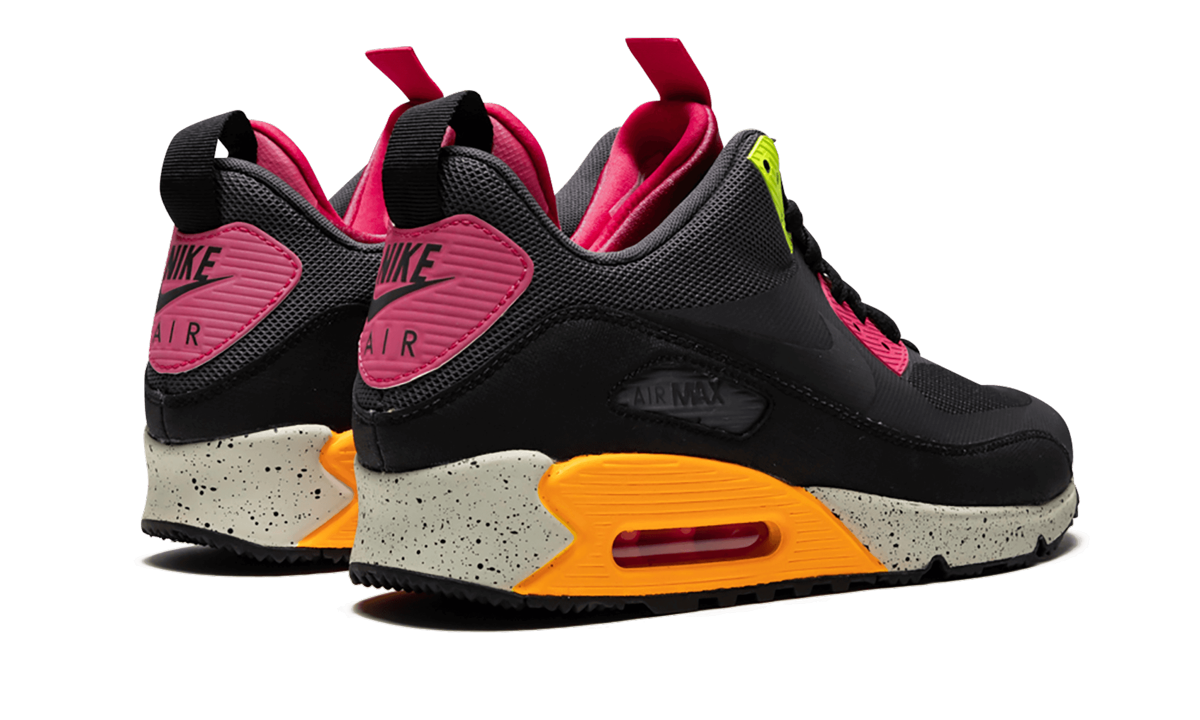 "Black" Air Max 90 Sneakerboot NS 616314 008 - product image from the listing.