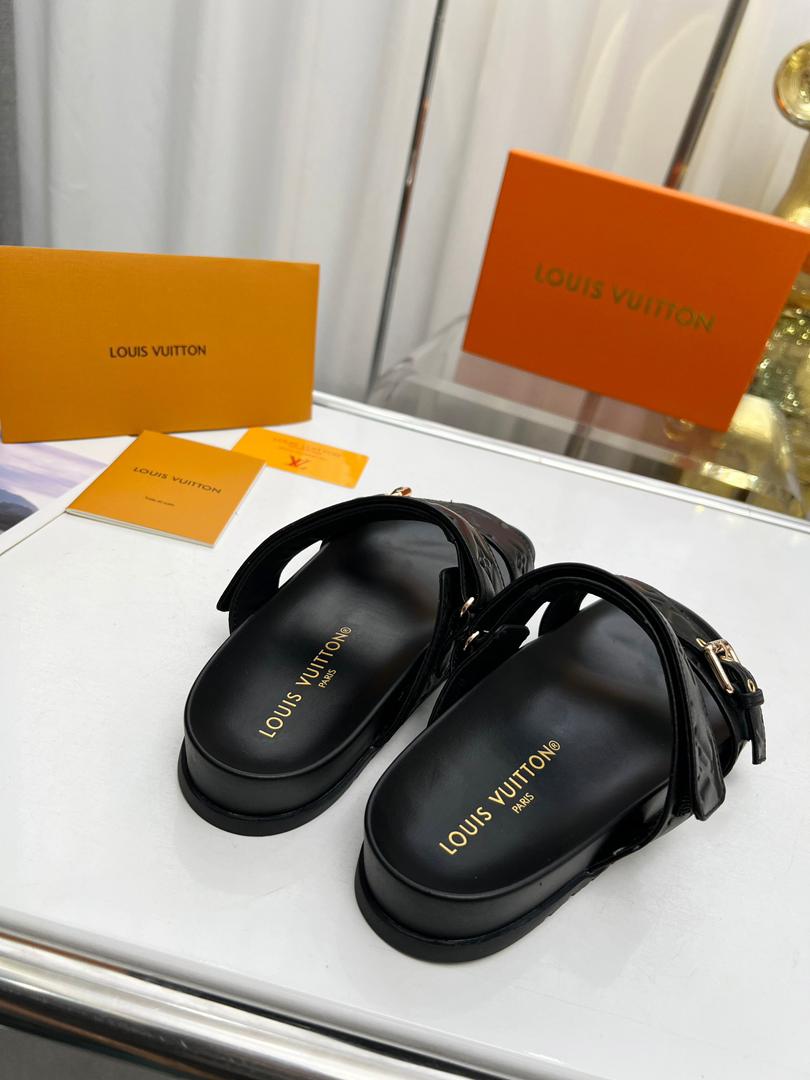 Louis vuitton Bom dia Flat mule in Black - product image from the listing.