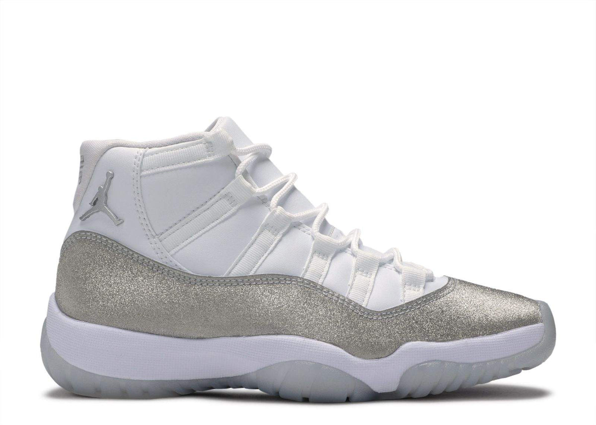 Air Jordan 11 Retro 'Vast Grey' Sneaker - product image from the listing.