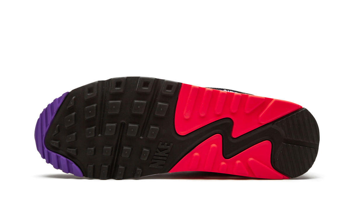 AJ1285 106 - Air Max 90 Essential - product image from the listing.