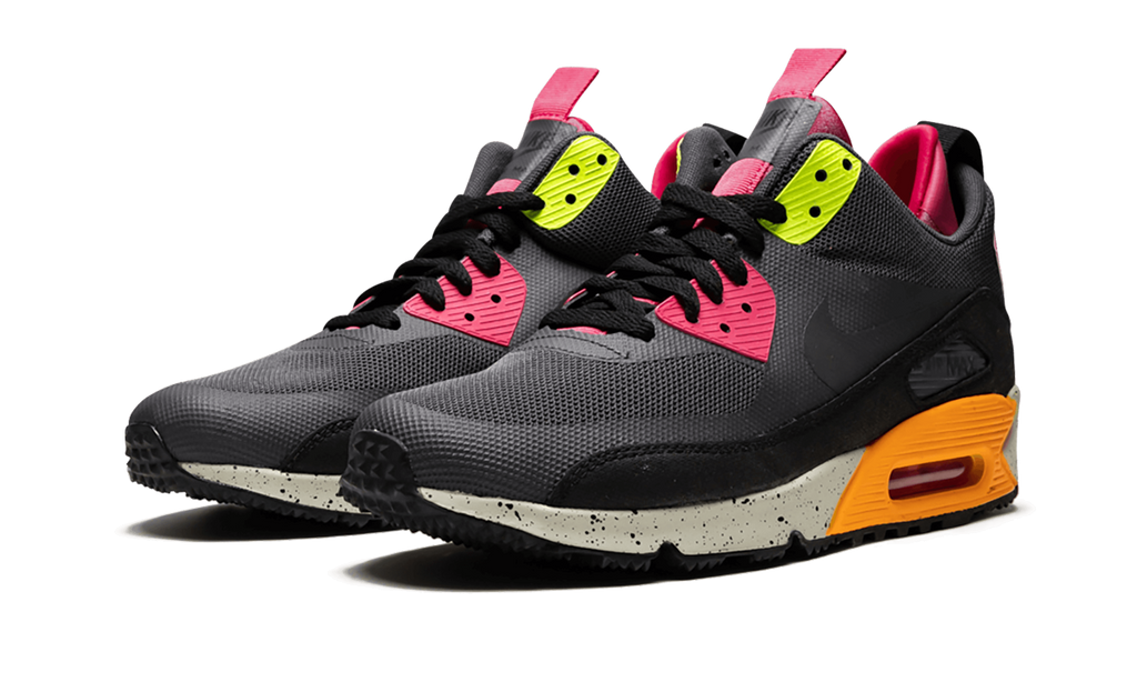 "Black" Air Max 90 Sneakerboot NS 616314 008 - product image from the listing.