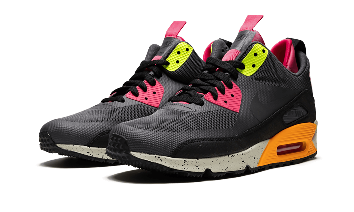 "Black" Air Max 90 Sneakerboot NS 616314 008 - product image from the listing.