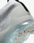 Nike Air VaporMax 2021 Flyknit Trainers DH4084-100 - product image from the listing.