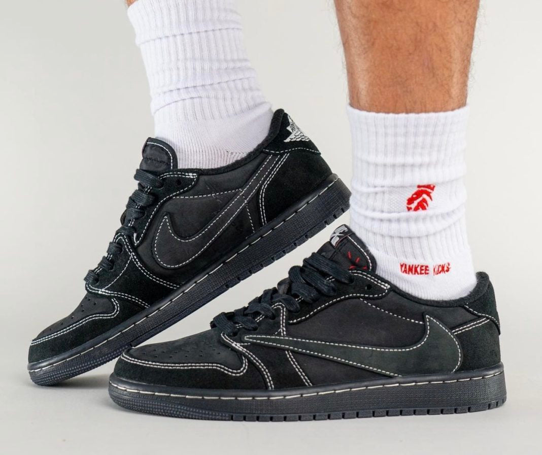 Jordan 1 Low OG Travis Scott Sneakers in Black DM7866-001 - product image from the listing.
