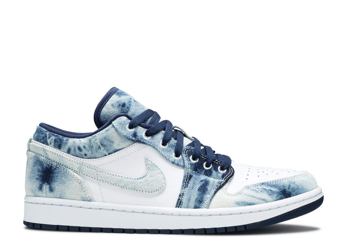 Air Jordan 1 Low SE 'Washed Denim' Footwear - product image from the listing.