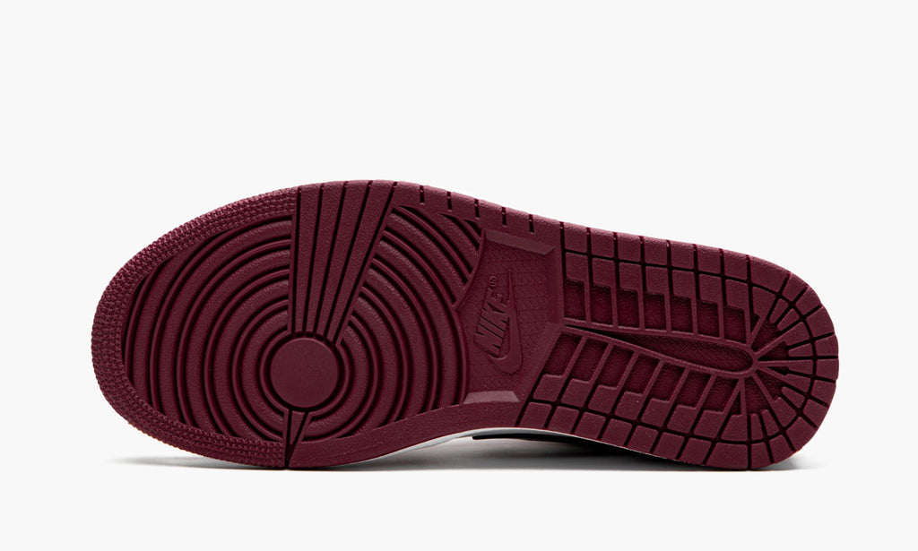"Noble Red" Air Jordan 1 Low - product image from the listing.