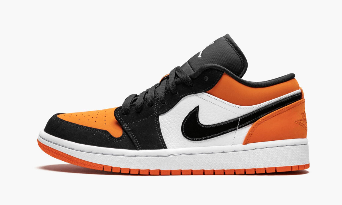 "Shattered Backboard" Air Jordan 1 Low - product image from the listing.