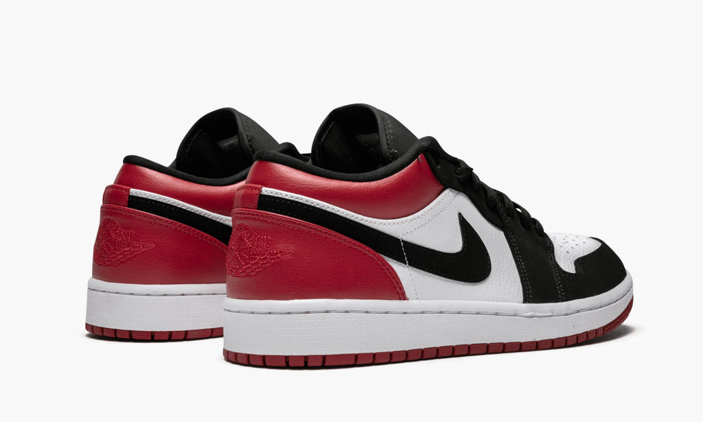 Black Toe - Air Jordan 1 Low - product image from the listing.