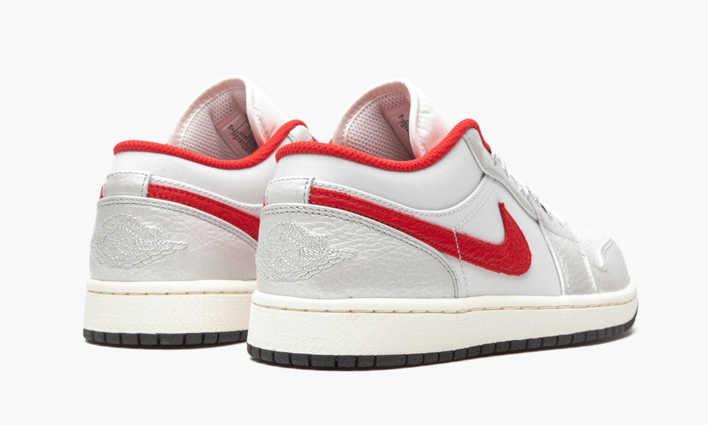 PRM Night Track - Air Jordan 1 Low - product image from the listing.