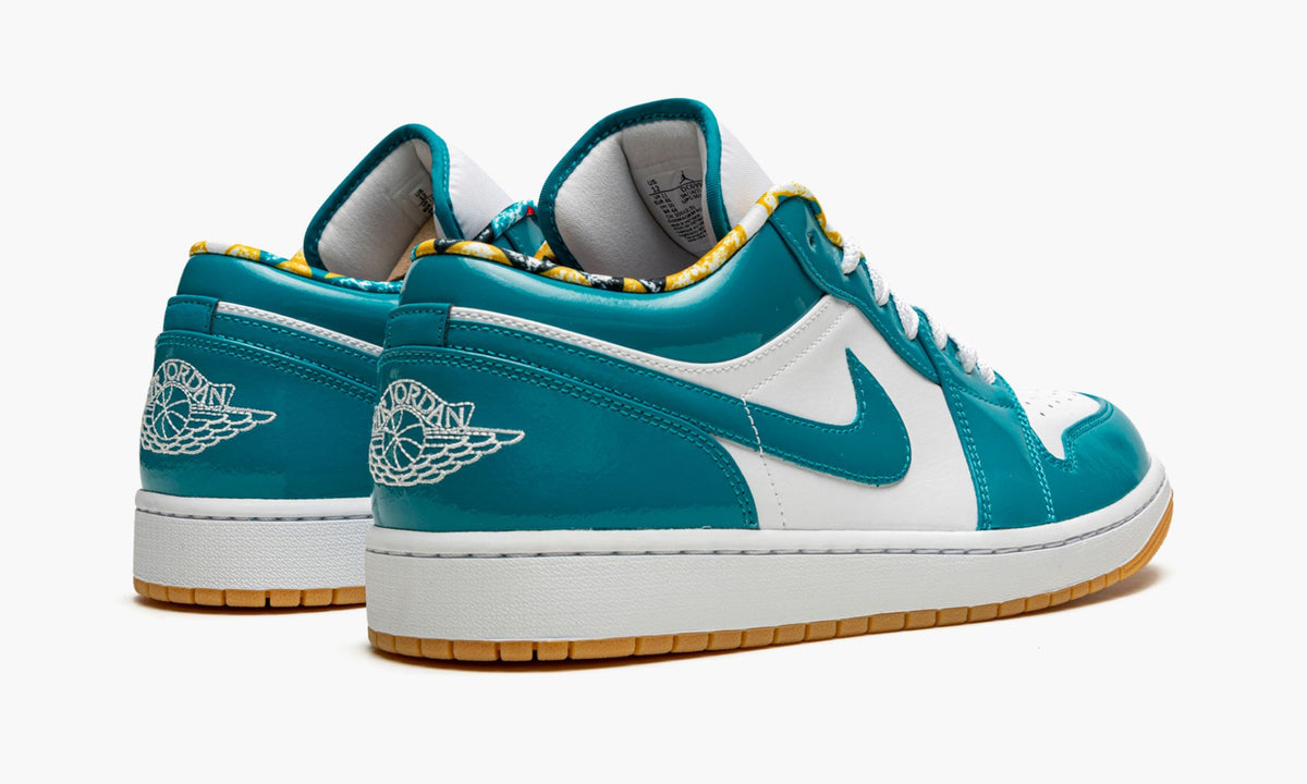 "Barcelona" Air Jordan 1 Low SE - product image from the listing.