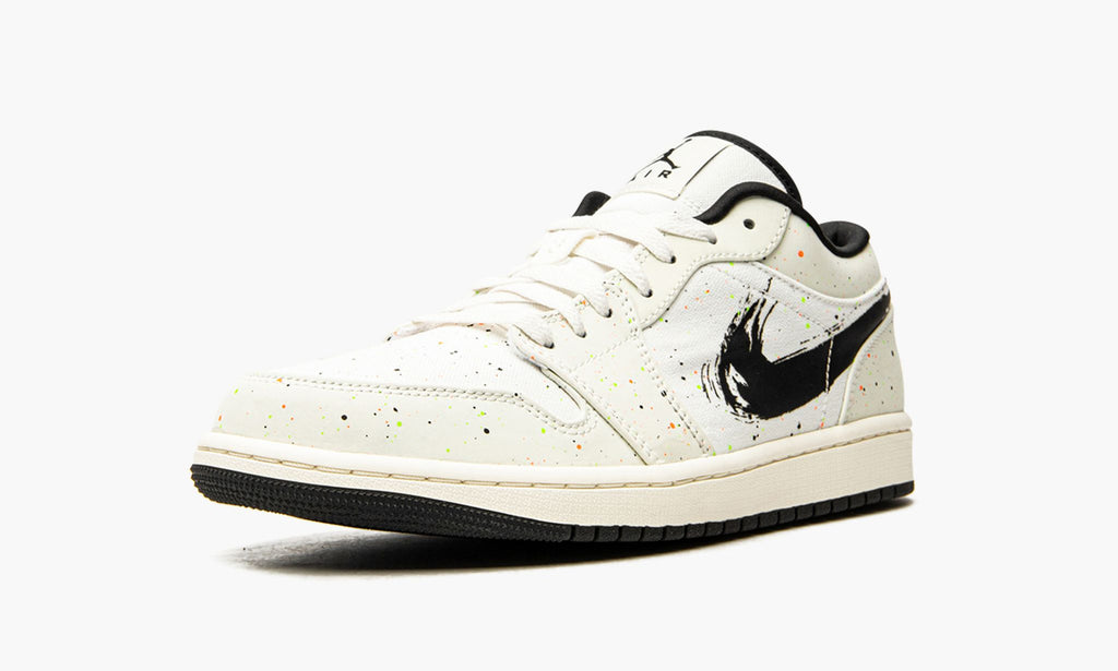"Brushstroke" Air Jordan 1 Low SE - product image from the listing.