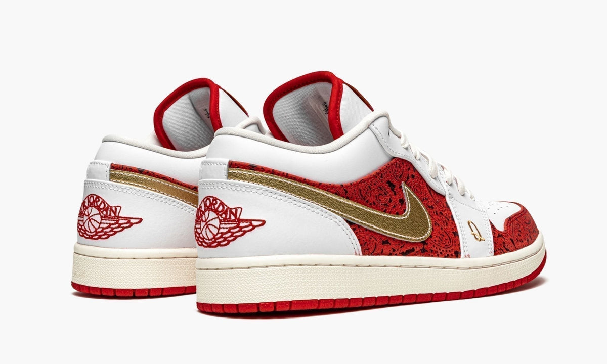 "Spades" Air Jordan 1 Low SE - product image from the listing.