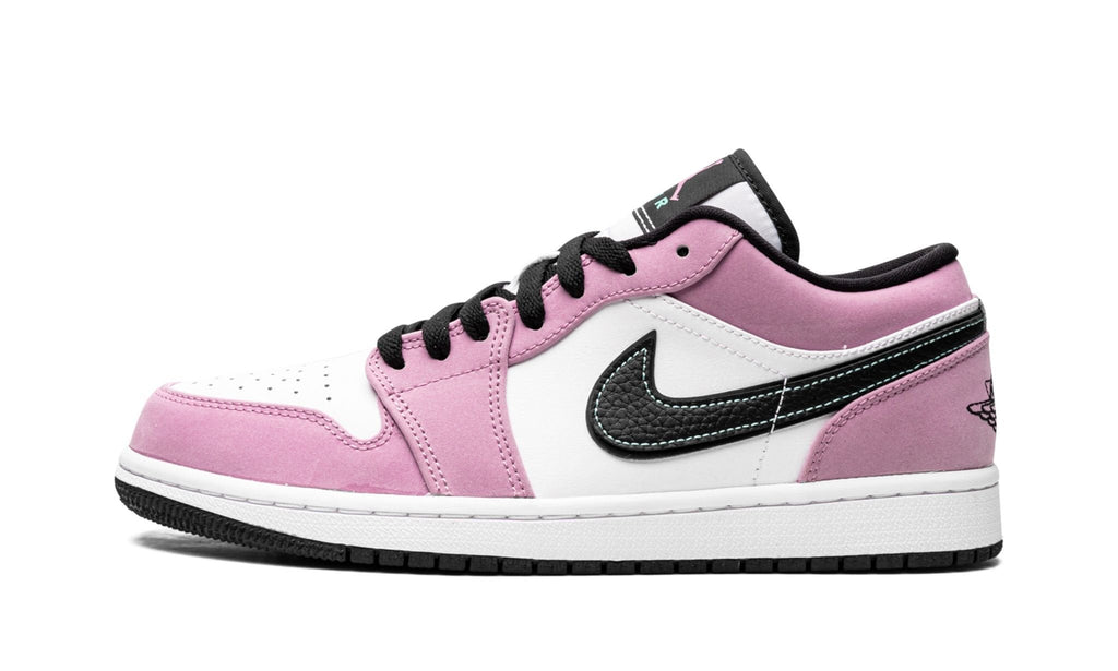 "Violet Shock" Air Jordan 1 Low SE - product image from the listing.