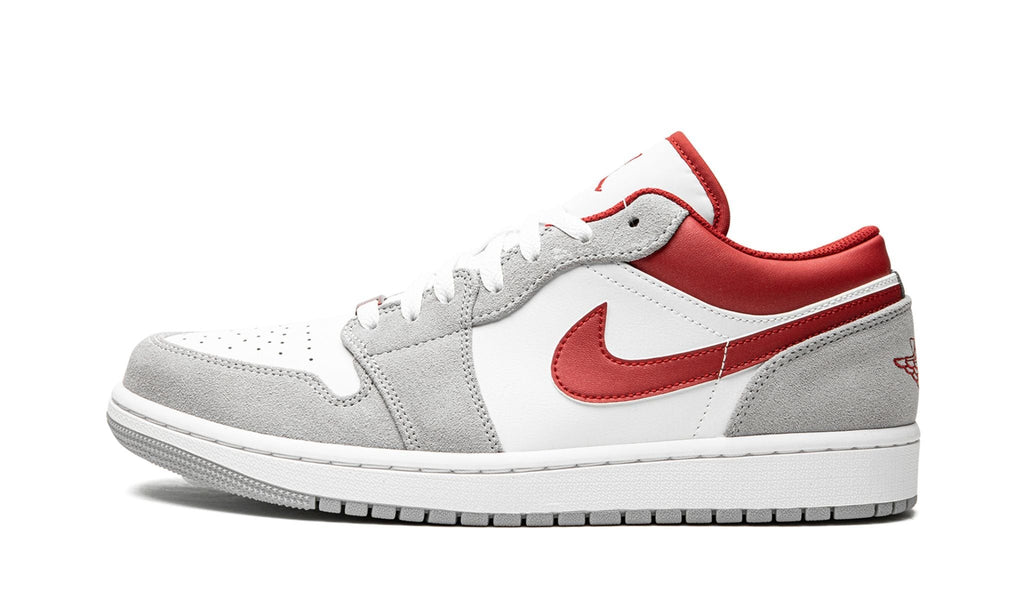 AIR JORDAN 1 LOW SE in White / Grey / Red - product image from the listing.
