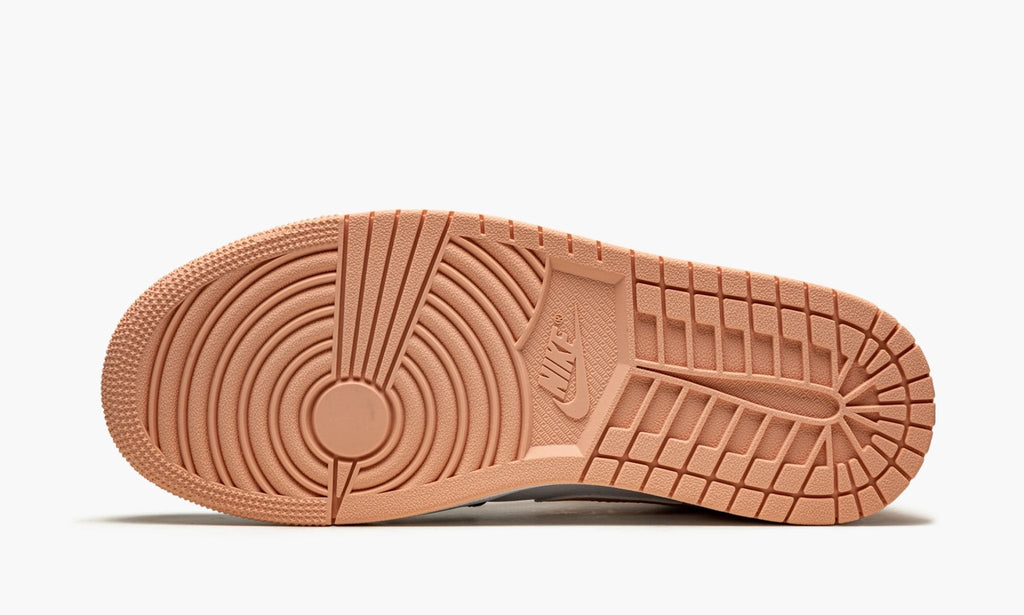 "Crimson Tint" Air Jordan 1 Mid - product image from the listing.