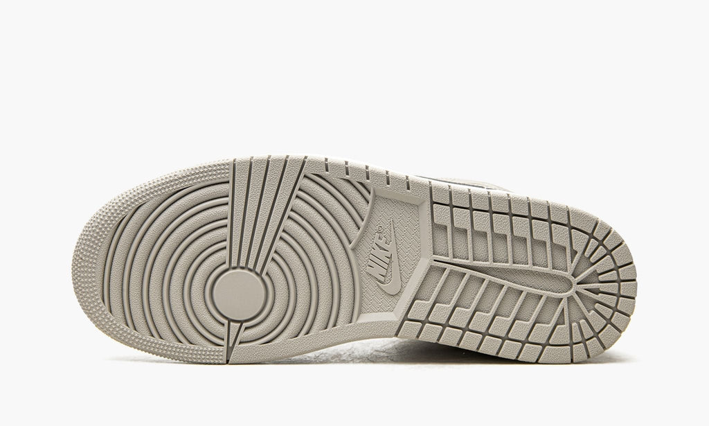 "Linen" Air Jordan 1 Mid - product photo shown in the listing for this item.