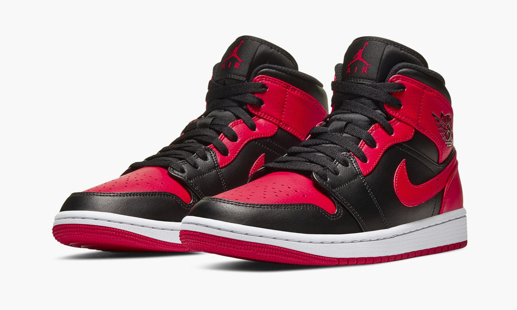 Banned - Air Jordan 1 Mid 2020 - product image from the listing.