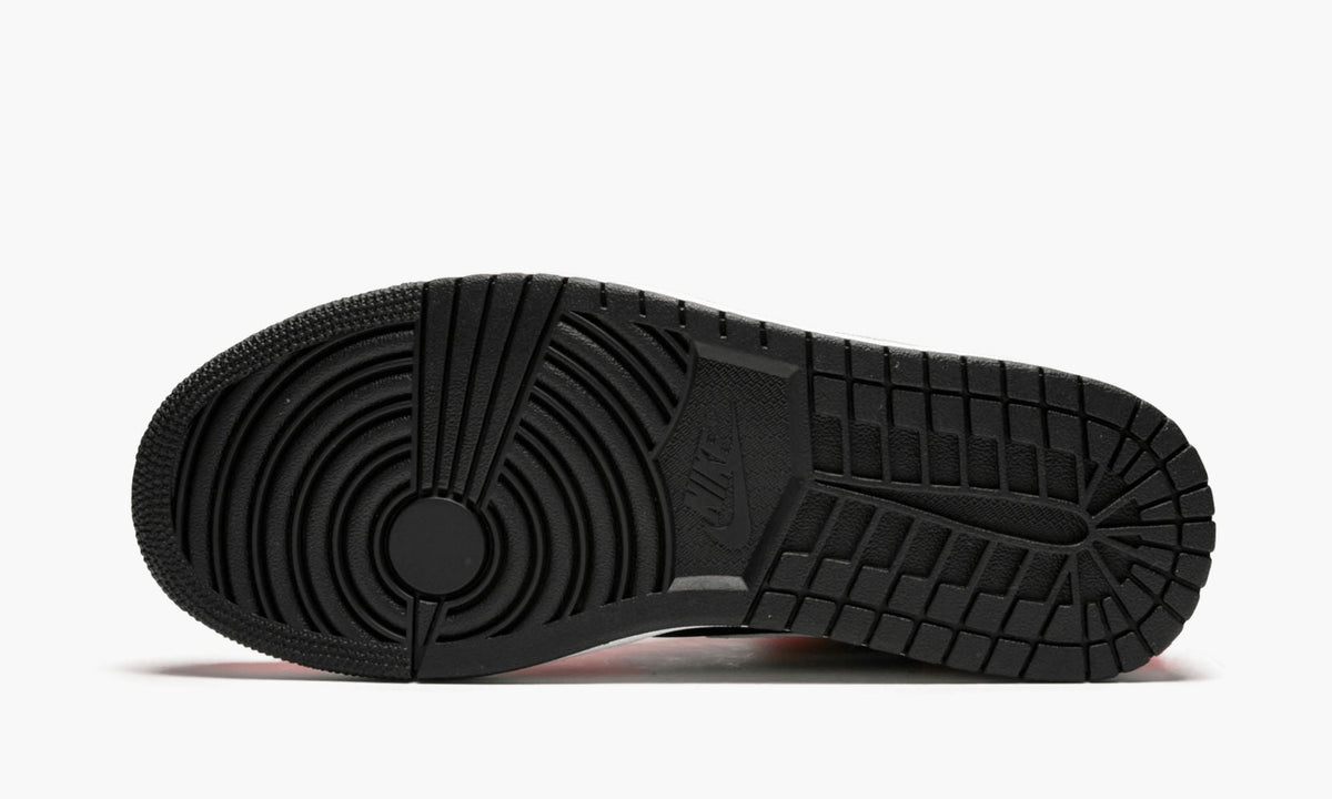 Infrared 23 - Air Jordan 1 Mid - product image from the listing.
