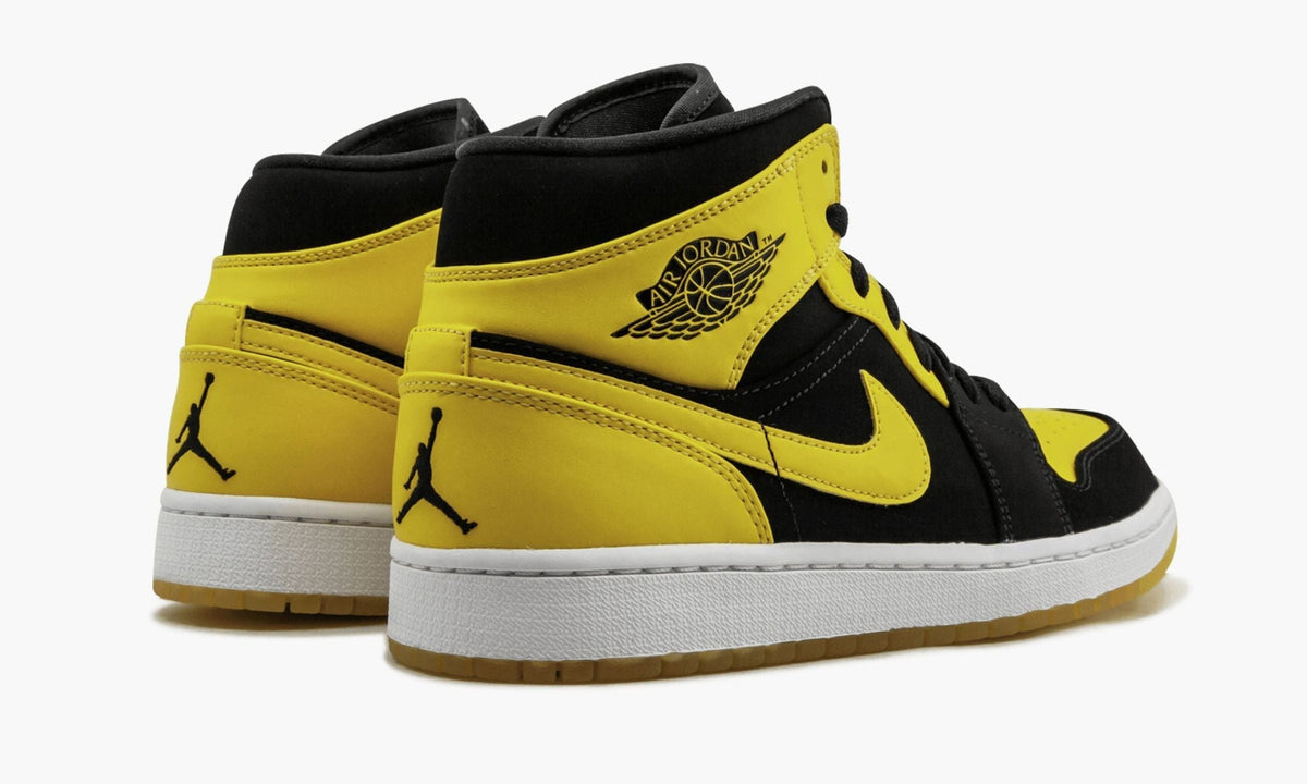 New Love 2017 Release - Air Jordan 1 Mid - product image from the listing.