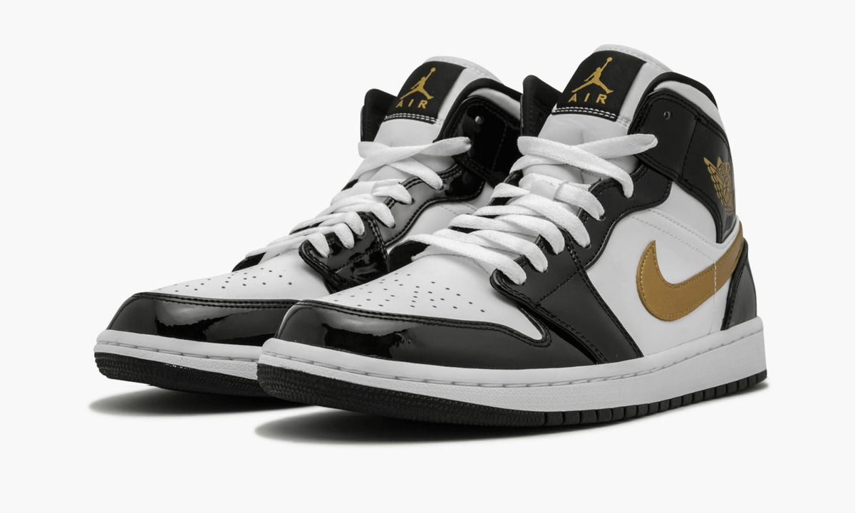 "Black Gold Patent Leather" Air Jordan 1 Mid SE - product image from the listing.