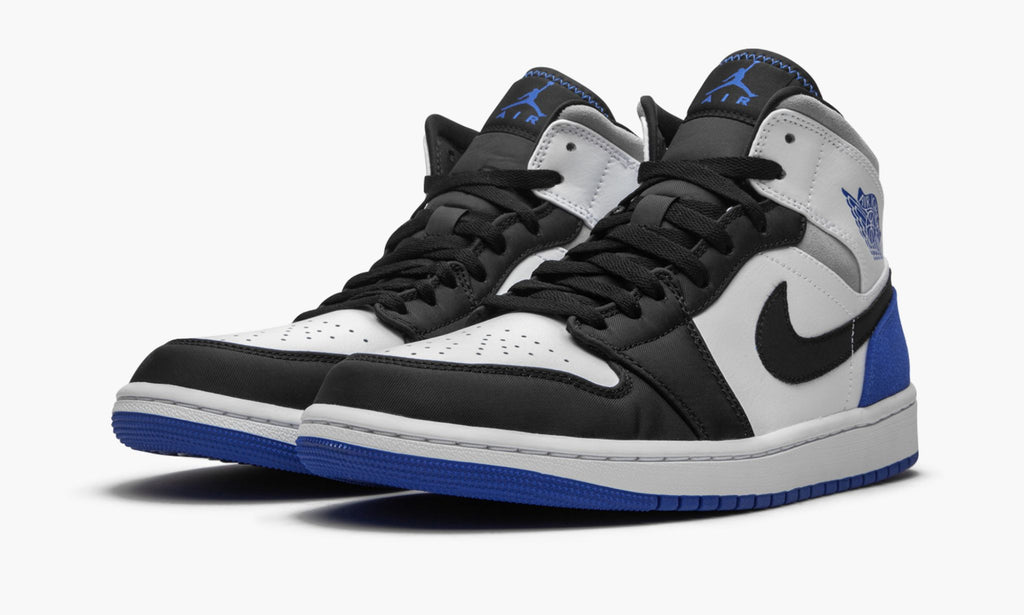 "Game Royal Black Toe" Air Jordan 1 Mid SE - product image from the listing.