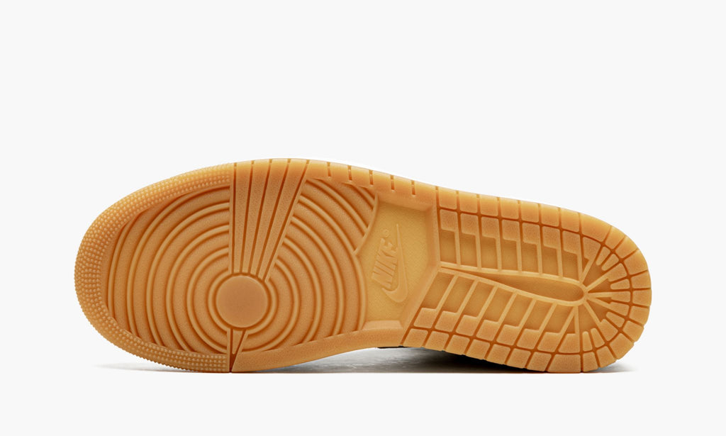 Coconut Milk - Air Jordan 1 MID SE - product image from the listing.