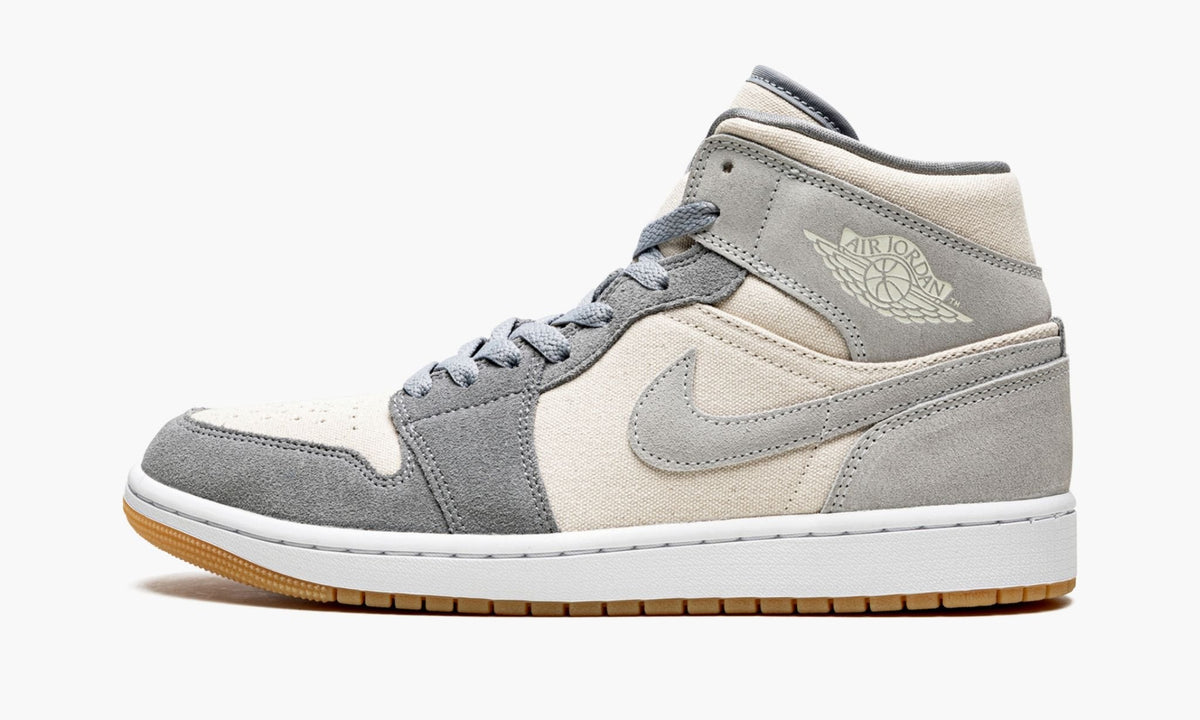 Coconut Milk - Air Jordan 1 MID SE - product image from the listing.