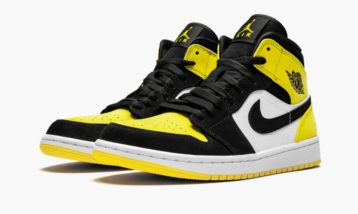 Yellow Toe - Air Jordan 1 MID SE - product image from the listing.