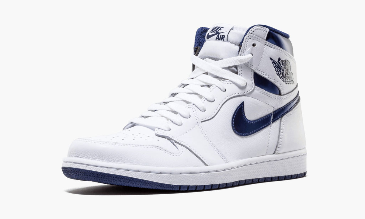 "Metallic Navy" Air Jordan 1 Retro - product image from the listing.