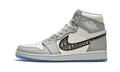CN8607 - Air Jordan 1 Retro High - product image from the listing.