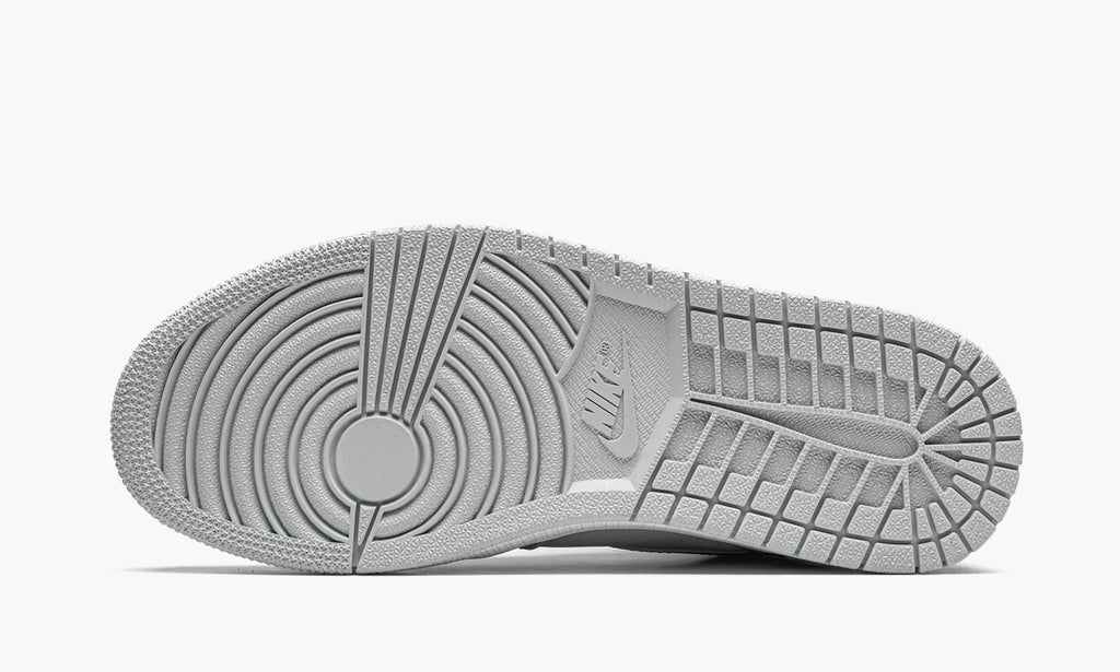 "Metallic Silver" Air Jordan 1 Retro High CO.JP - product image from the listing.