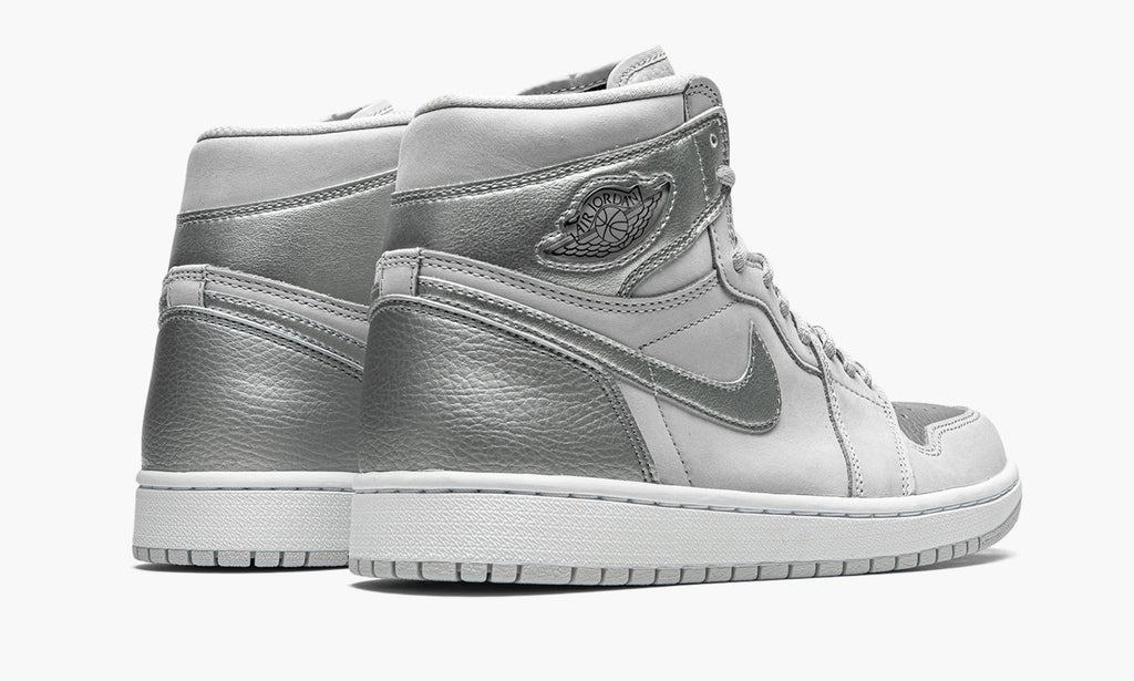 "Metallic Silver" Air Jordan 1 Retro High CO.JP - product image from the listing.