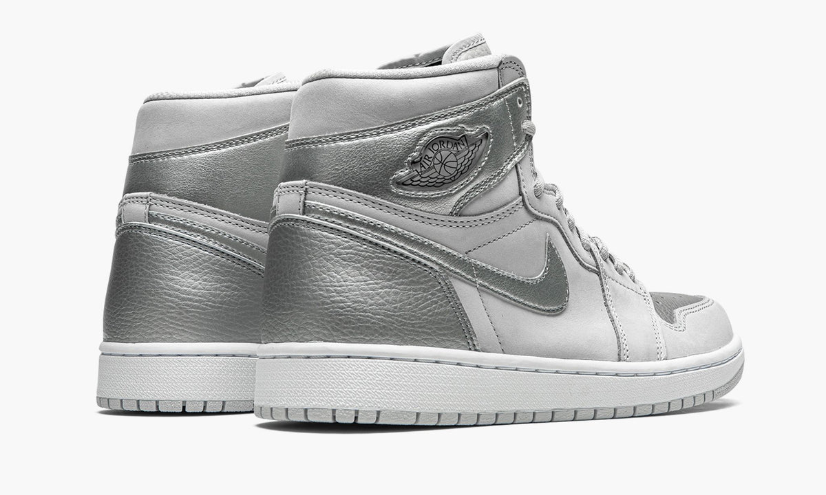 "Metallic Silver" Air Jordan 1 Retro High CO.JP - product image from the listing.