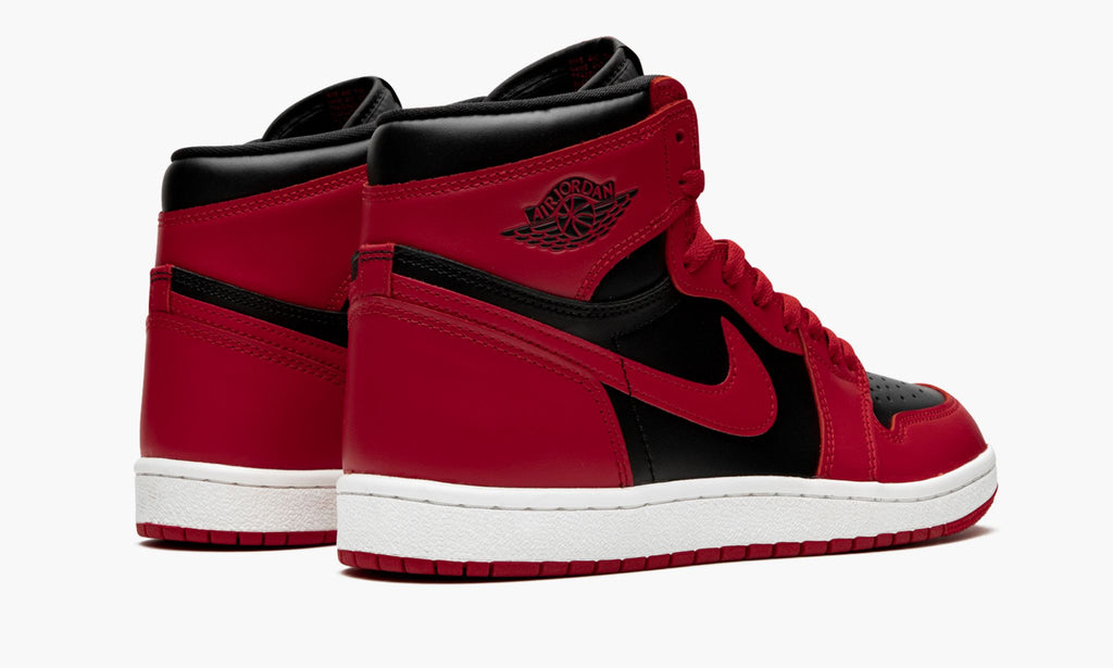 Air Jordan 1 Retro High OG 85 Varsity in Red - product image from the listing.