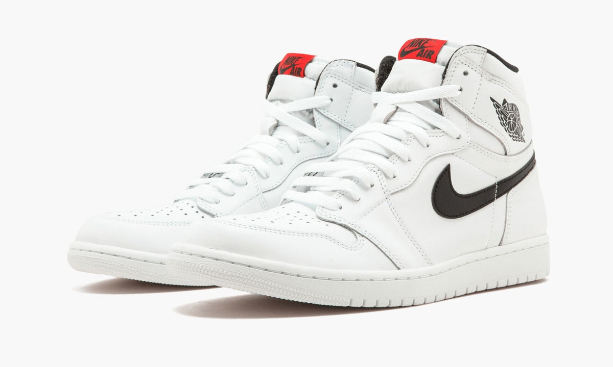 OG - Air Jordan 1 Retro High - product image from the listing.