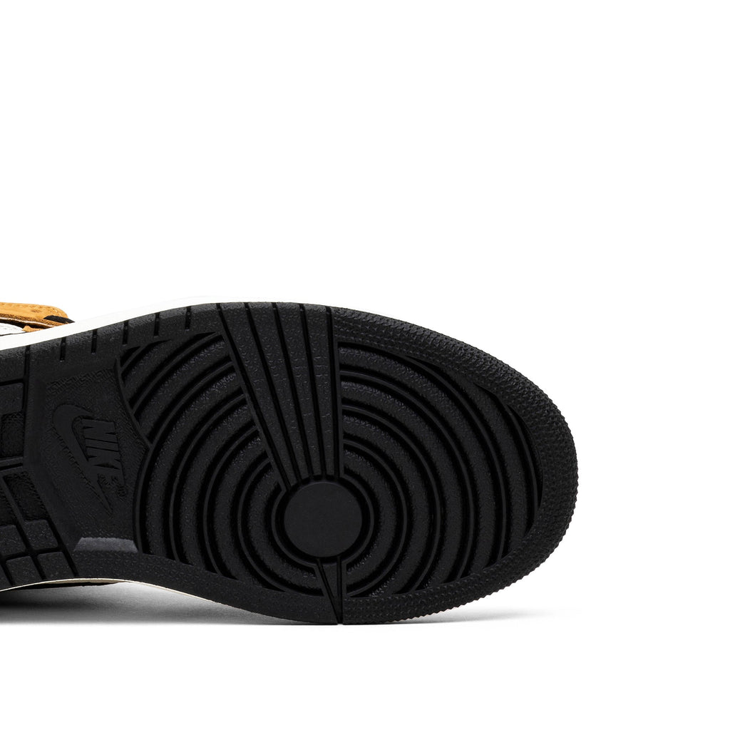 "Rookie of the Year" Air Jordan 1 Retro High OG 555088-700 - product image from the listing.