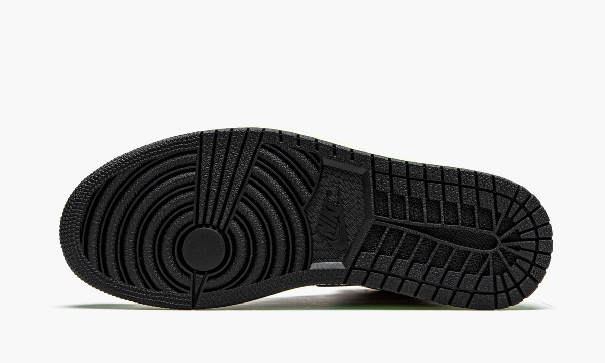 "Bio Hack" Air Jordan 1 Retro High OG - product image from the listing.