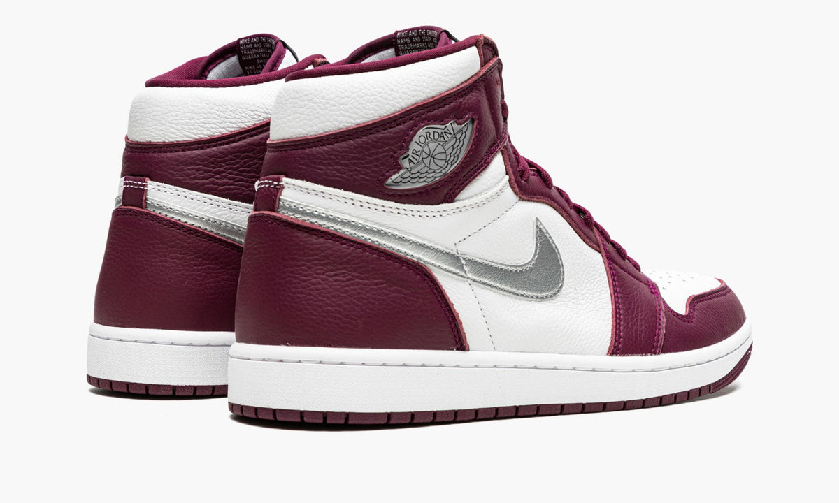 "Bordeaux" Air Jordan 1 Retro High OG - product image from the listing.