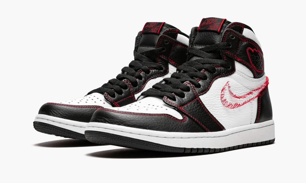 "Defiant Yellow" Air Jordan 1 Retro High OG - product image from the listing.