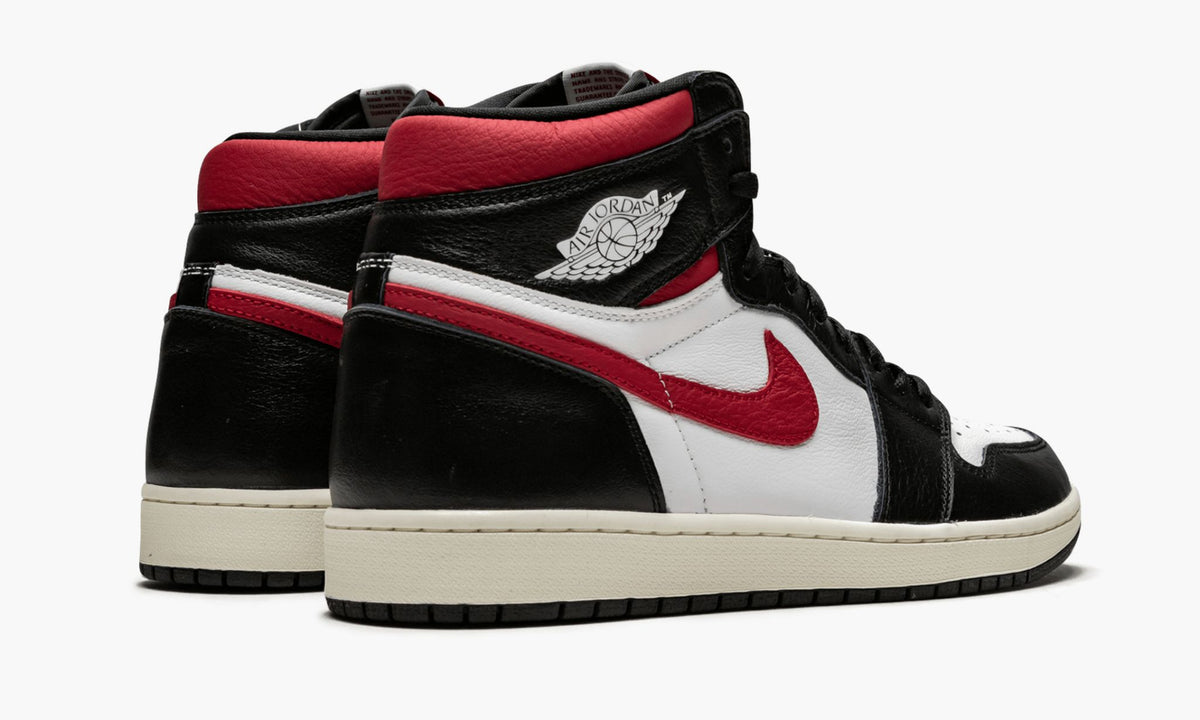 "Gym Red" Air Jordan 1 Retro High OG - product image from the listing.