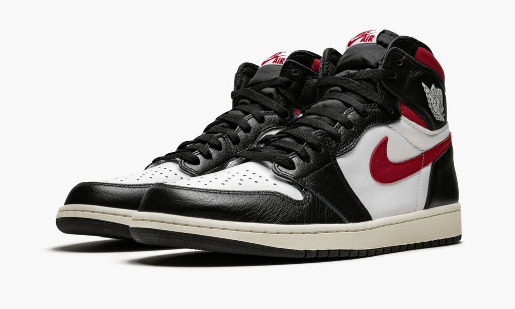 "Gym Red" Air Jordan 1 Retro High OG - product image from the listing.