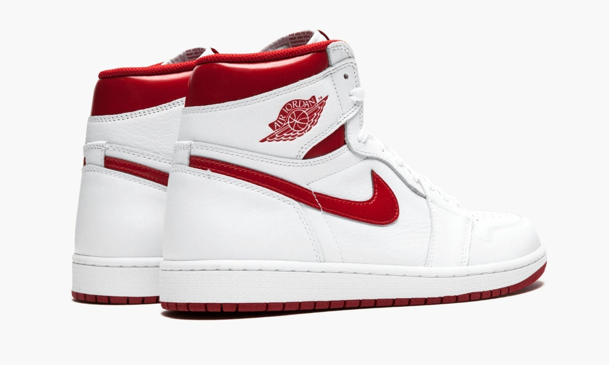 "Metallic Red" Air Jordan 1 Retro High OG - product image from the listing.