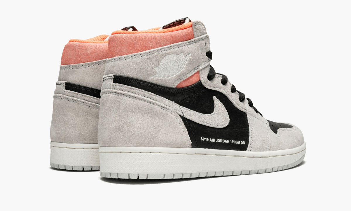 "Neutral Grey/Hyper Crimson" Air Jordan 1 Retro High OG - product image from the listing.
