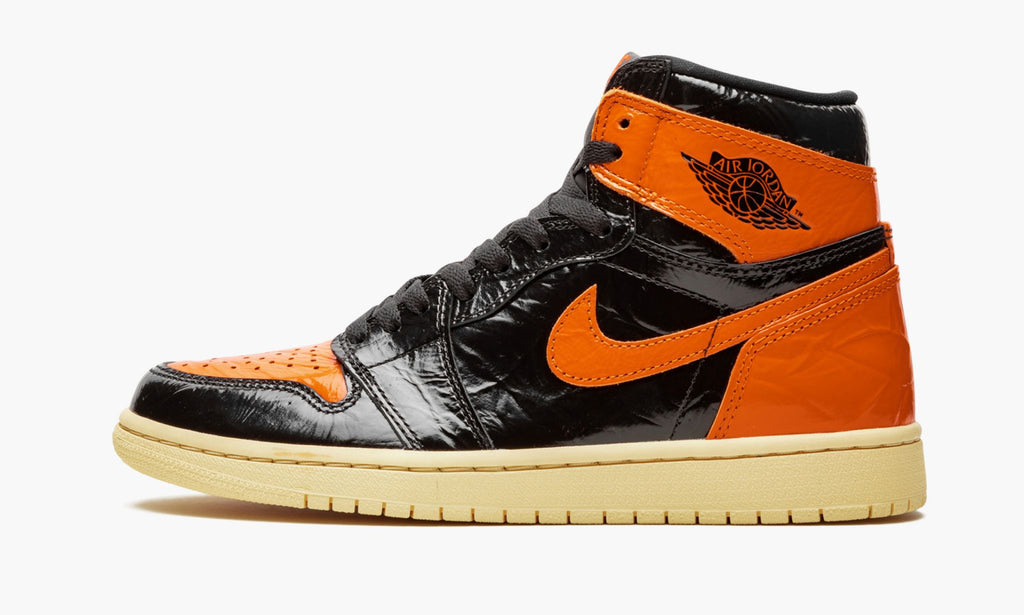 "Shattered Backboard 3.0" Air Jordan 1 Retro High OG - product image from the listing.