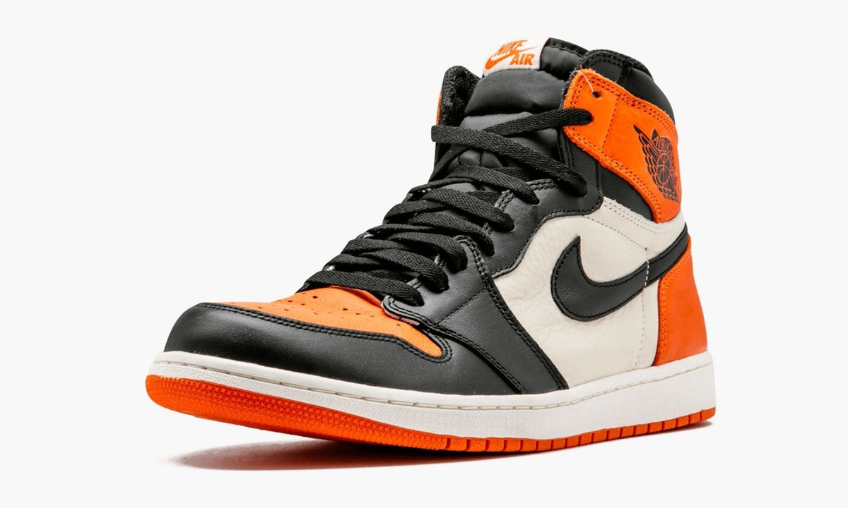 "Shattered Backboard" Air Jordan 1 Retro High OG - product image from the listing.