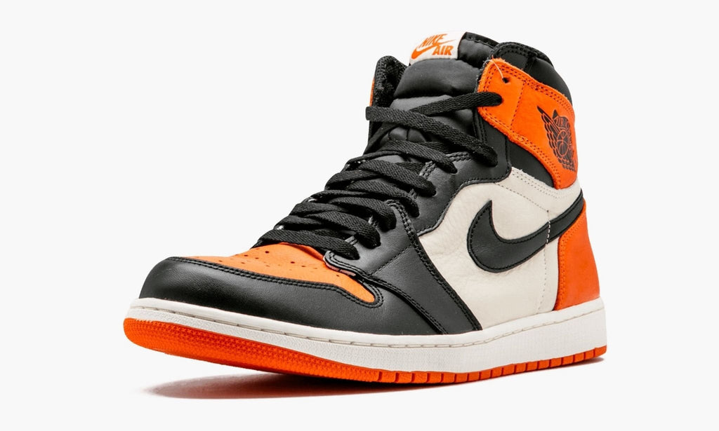 "Shattered Backboard" Air Jordan 1 Retro High OG - product image from the listing.