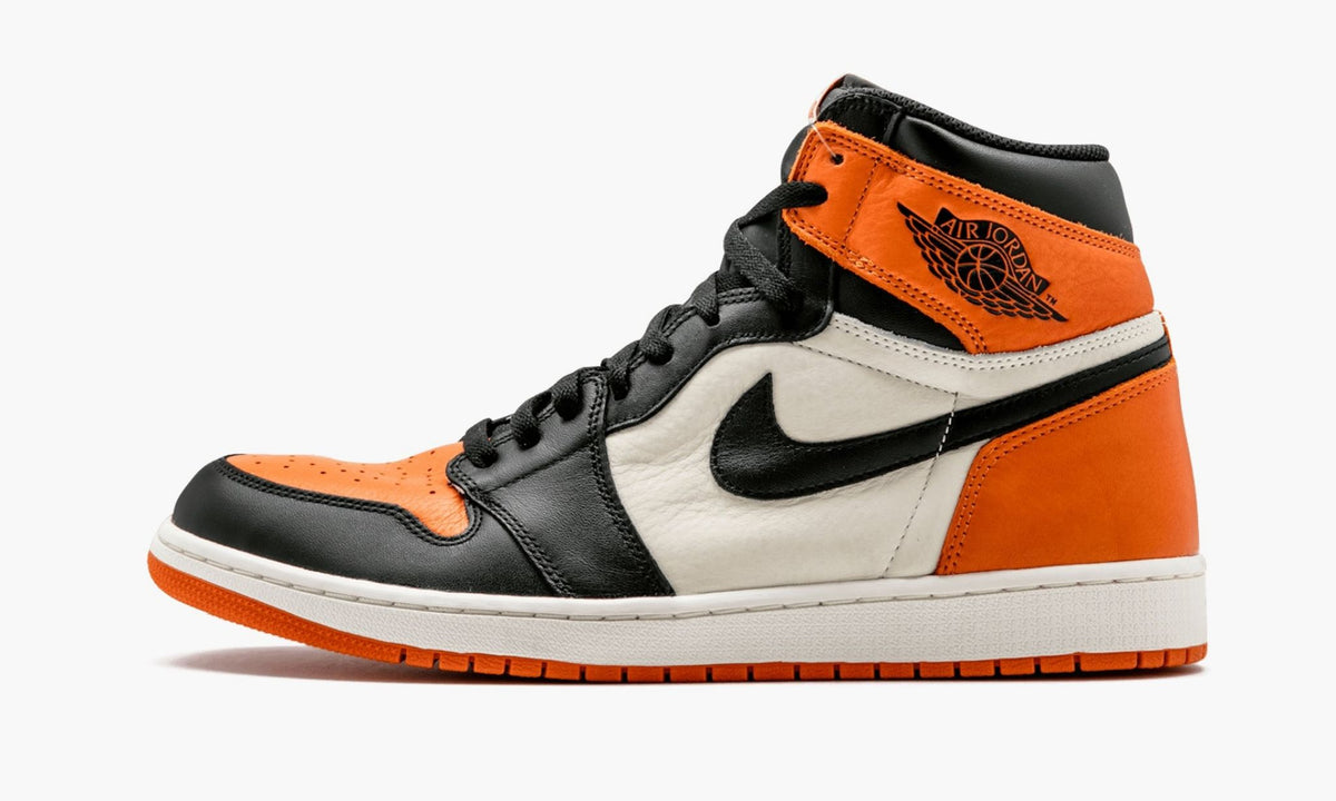 "Shattered Backboard" Air Jordan 1 Retro High OG - product image from the listing.