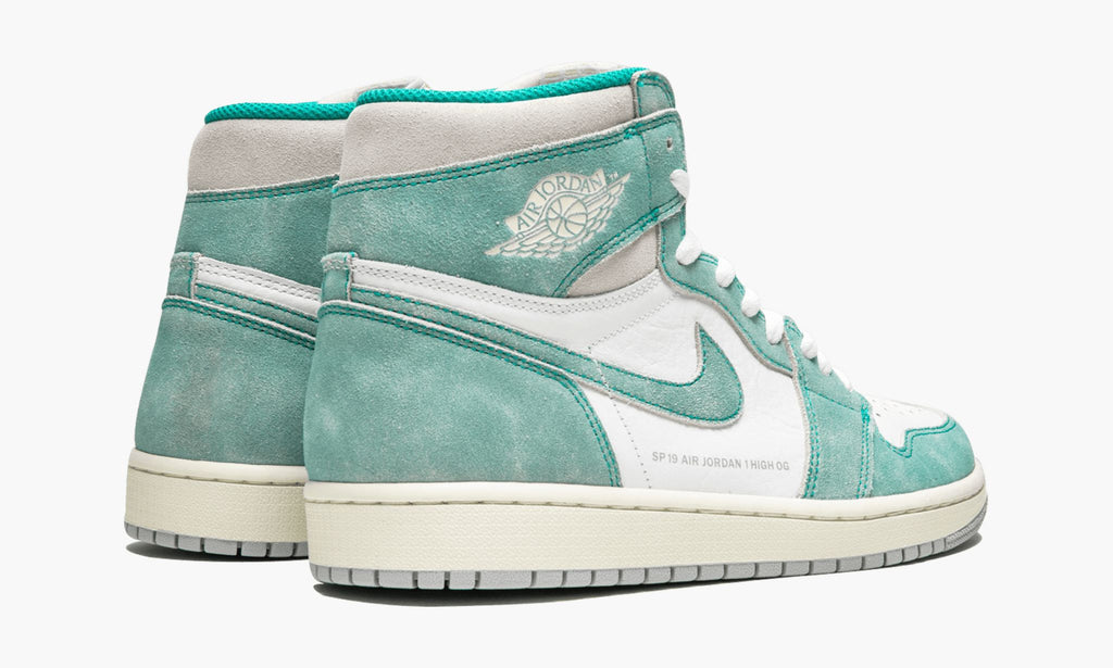 "Turbo Green" Air Jordan 1 Retro High OG - product image from the listing.