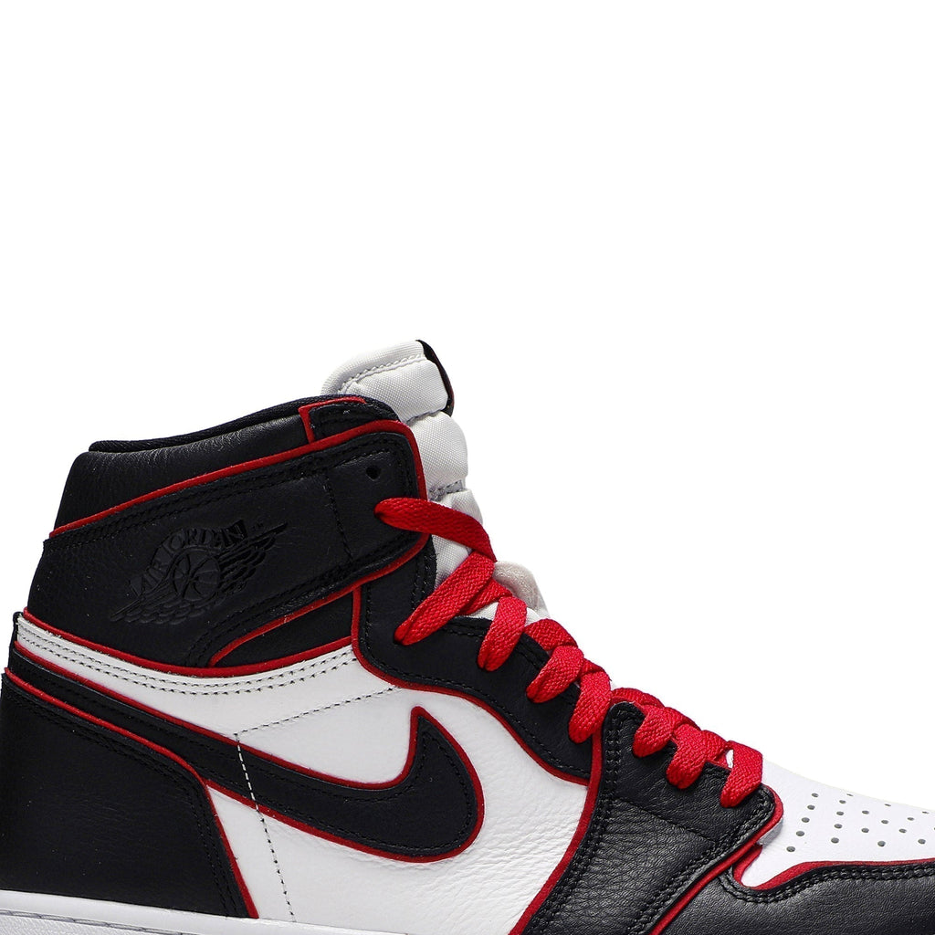 Bloodline - Air Jordan 1 Retro High OG 555088-062 - product image from the listing.