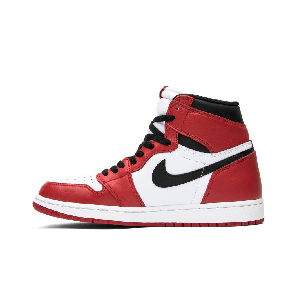 Chicago 2015 - Air Jordan 1 Retro High OG 555088-101 - product image from the listing.